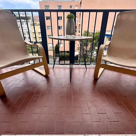 Poincare 3 - Proche Plage Calme Et Renove A Juan Les Pins Antibes Exterior photo
